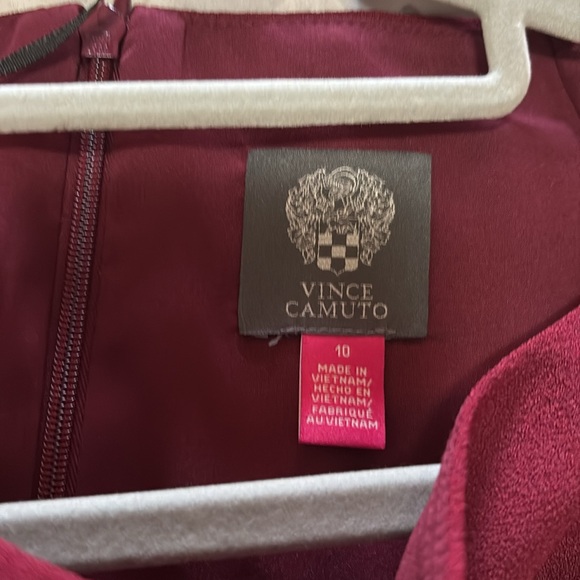 Sheath Dress ,Lace Sleeve 
Vince Camuto Size 10 - Picture 5 of 6